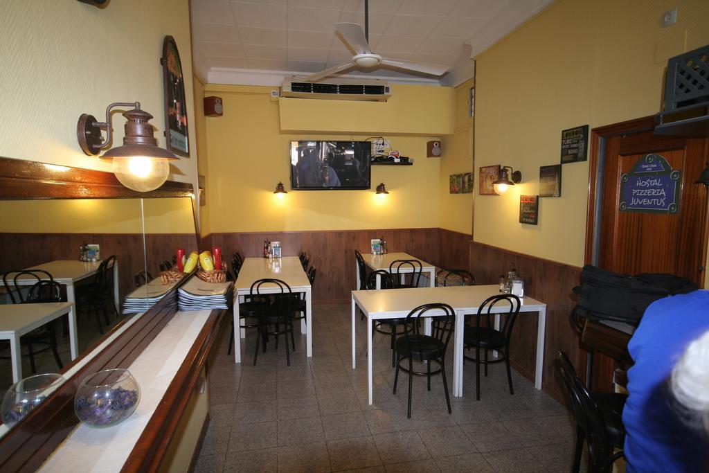 פורטבו Hostal Juventus מראה חיצוני תמונה