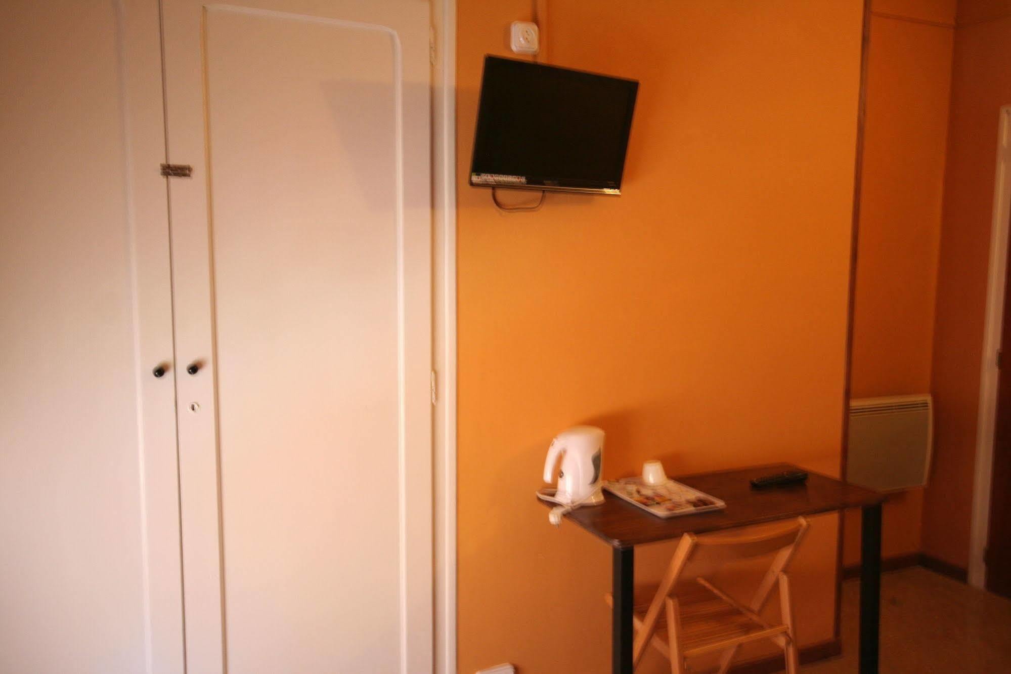 פורטבו Hostal Juventus מראה חיצוני תמונה