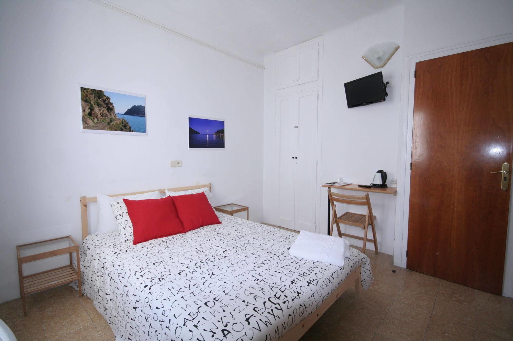 פורטבו Hostal Juventus מראה חיצוני תמונה